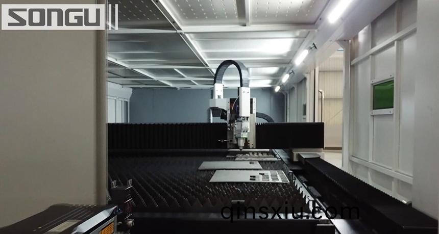 光纖切割設備運行