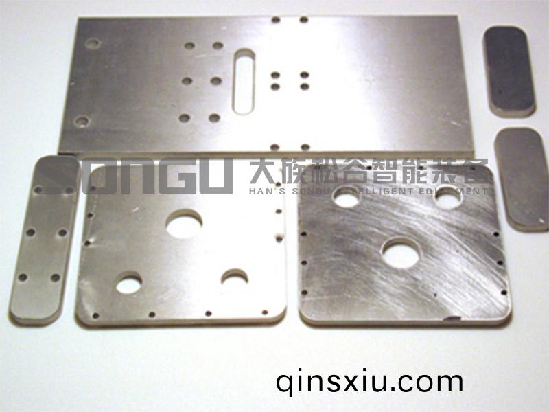 10000w光纖(xian)激光切割設備,10000w光纖激光切割設備價(jia)格,10000w光纖激光切割設備廠傢