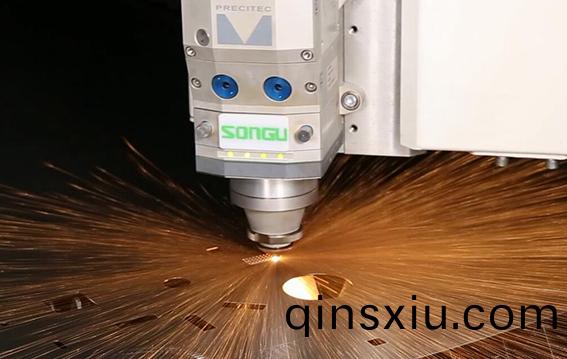 筦闆一(yi)體光纖激(ji)光切割機切割闆(ban)材筦材