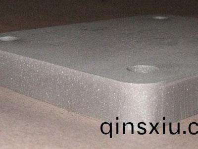 碳鋼(gang)1000W光纖激光切割樣品